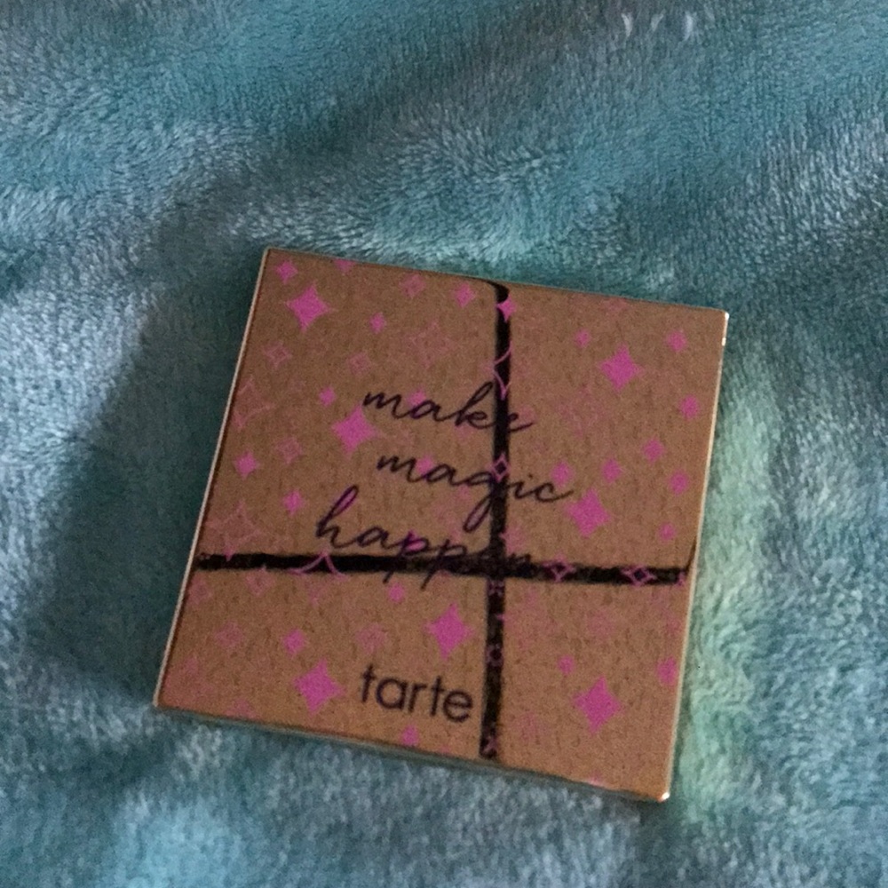 Tarte ‘Make Magic Happen’ eyeshadow palette